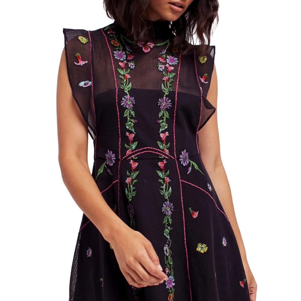 Free People summer embroidered dress - sz 4